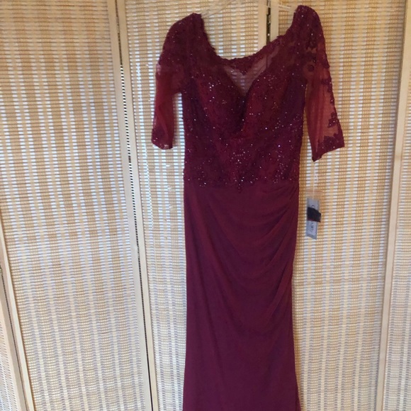 Christina Wu cranberry MOB gown - Picture 2 of 9